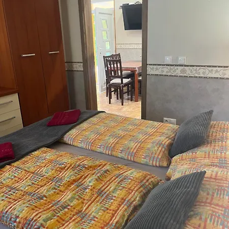 Gracia بوتينْتْسِ