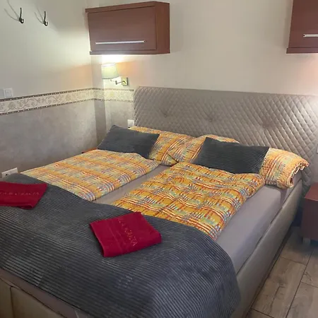 Gracia Apartment *
