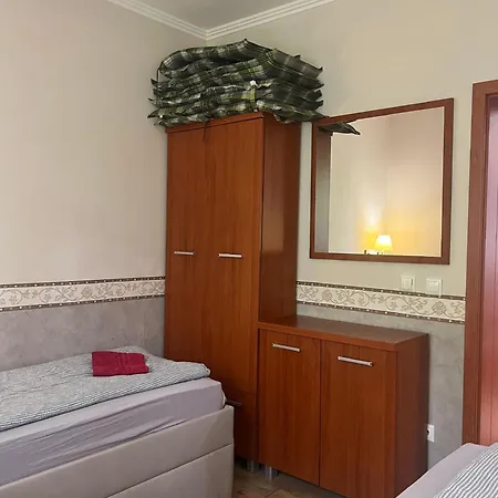 Gracia بوتينْتْسِ